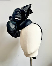 Alania - Black Leather and Silk Fascinator