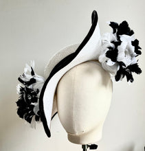 Marlo - Black & White Hat