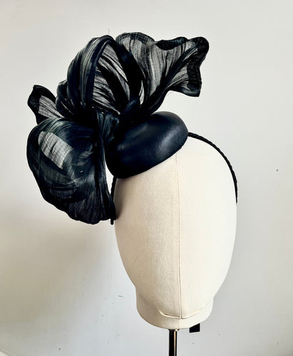 Alania - Black Leather and Silk Fascinator