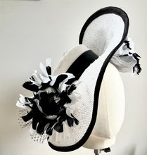 Marlo - Black & White Hat