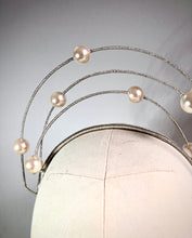 Edwina - Pearl Halo Crown - MM1056