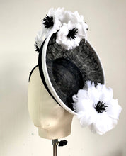 Bisset - Black & White Floral Hat/Fascinator - MM1013