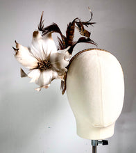 Prudence - Ivory Feather Flower Fascinator MM1011