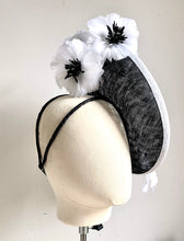 Bisset - Black & White Floral Hat/Fascinator - MM1013