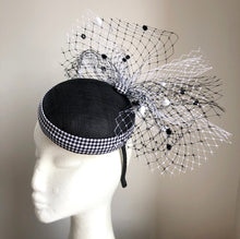 Freddie - Black & White Button Hat - MM408