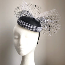 Freddie - Black & White Button Hat - MM408