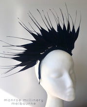 Feather Crown - Navy - MM202