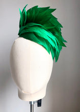 Khat - Emerald Feather  Fascinator - MM429