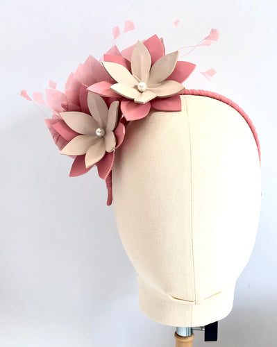 Calli - Salmon Pink & Nude Leather & Feather Fascinator - MM308